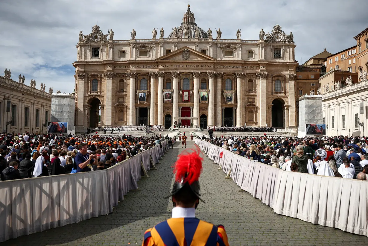 Pope Francis attends a mass to canonise fourteen new saints, in St. Peter's Square at the Vatican