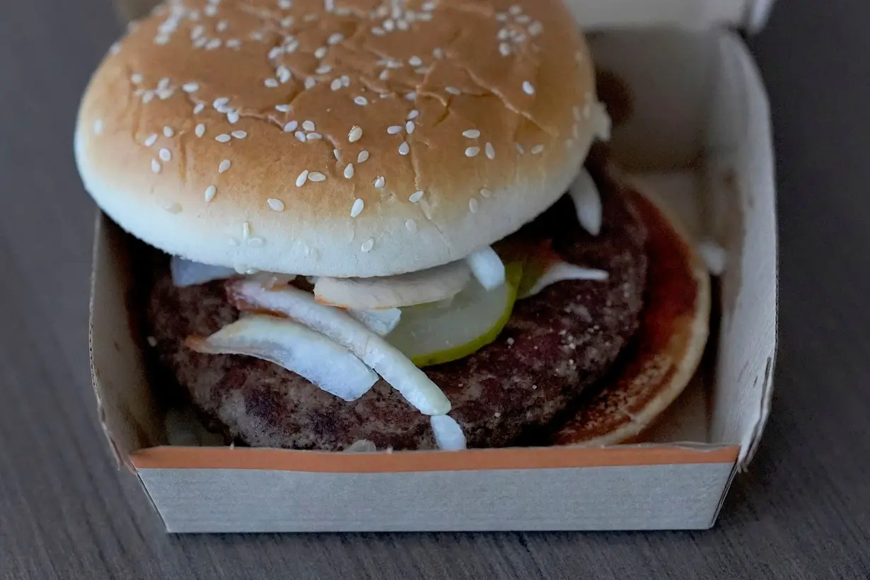 E. coli cases linked to McDonald's Quarter Pounders rises to 75, federal agencies say