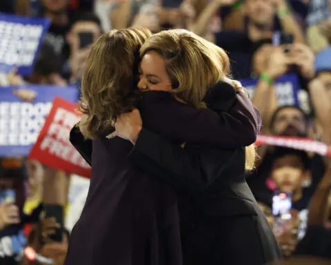 Harris and Beyoncé ignite a Houston rally with a double-barreled argument against Trump