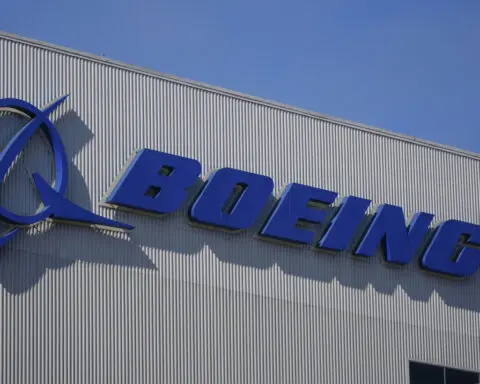 Boeing, in need of cash, looking to raise up to approximately $19B in offering