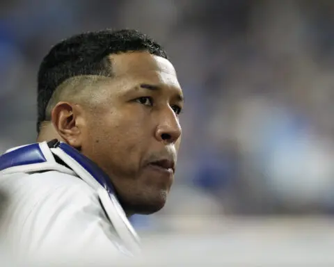 Royals catcher Salvador Perez wins MLB's Clemente Award for philanthropy