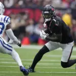 Texans wide receiver Stefon Diggs out for season after tearing right ACL