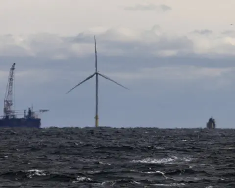 US chooses winning bids in first commercial sale for floating offshore Atlantic wind