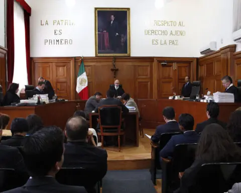 8 of 11 members of Mexico's Supreme Court to resign in protest of controversial judicial overhaul