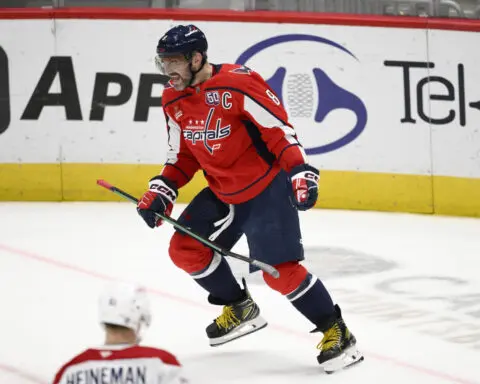 Alex Ovechkin scores his 858th goal and is on pace to break Wayne Gretzky's record this season