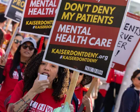 Kaiser Mental Health Workers Strike Across SoCal