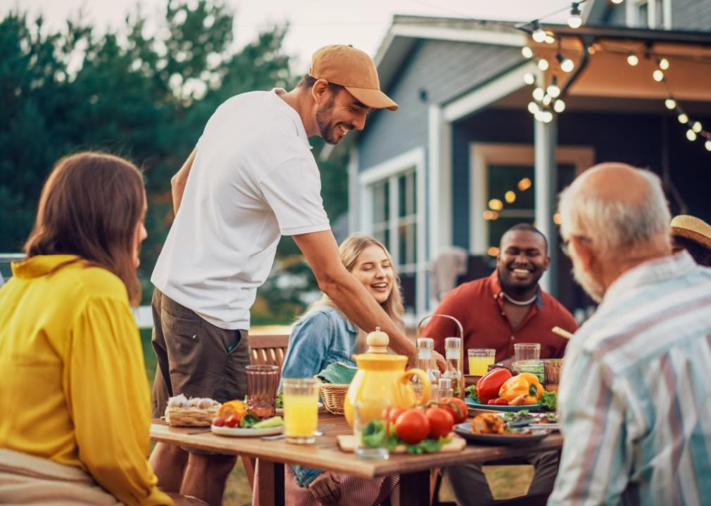 5 tips for staying hydrated that don't involve chugging water