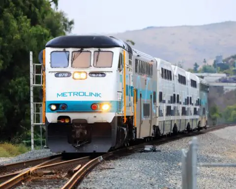 Metrolink to offer free rides on California Clean Air Day