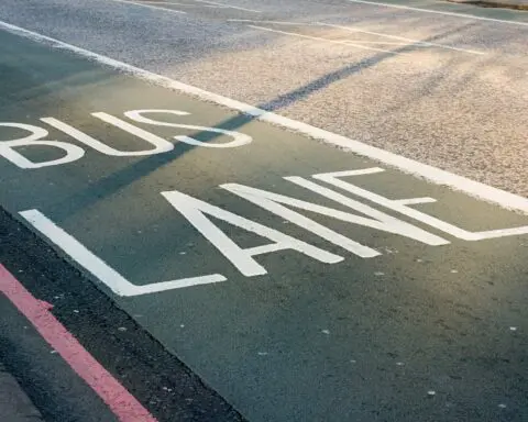 LA To Use Cameras to Catch Drivers Blocking Bus Lanes