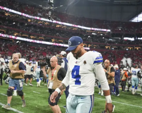 Cowboys QB Dak Prescott will have an MRI to determine severity of hamstring injury