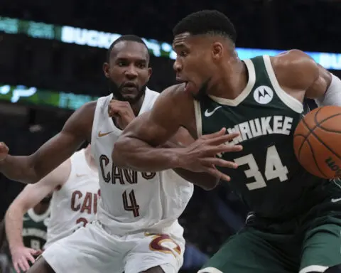 Bucks star Giannis Antetokounmpo out with muscle strain as Milwaukee visits unbeaten Cavaliers