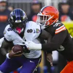 Browns trade DE Za'Darius Smith to Lions needing help after Aidan Hutchinson injury, AP source says