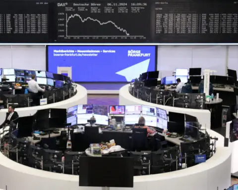 European shares fall on fears of Trump tariffs