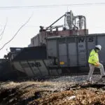 Norfolk Southern rule that railcars be inspected in less than a minute sparks safety concerns