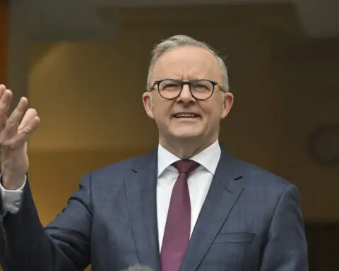 Australia plans a social media ban for children under 16