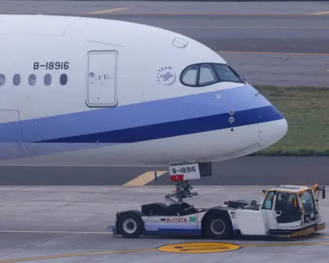 Boeing, Airbus to share Taiwan's China Airlines passenger jet order, sources say