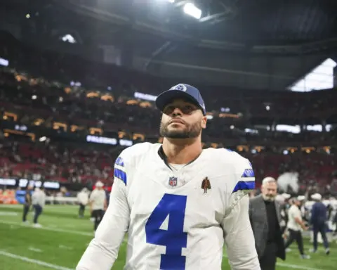 Cowboys QB Dak Prescott has a hamstring tear and surgery is an option, AP source says