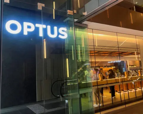 Aussie telecom regulator fines Optus $8 million over emergency services outage