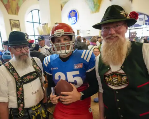 Germany's legion of NFL fans welcomes the 2-7 Giants and Panthers after Brady and Mahomes