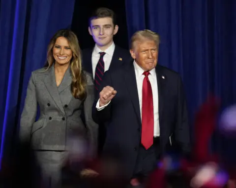Trump announces golf partner and former Georgia senator will co-chair inaugural committee