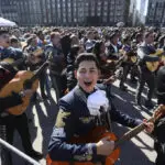 More than 1,000 mariachis belt out classics like 'Cielito Lindo' in a Mexico City plaza