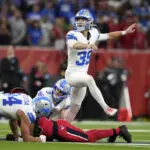 Jake Bates makes 52-yarder at buzzer, Lions overcome Jared Goff's 5 INTs to rally past Texans 26-23