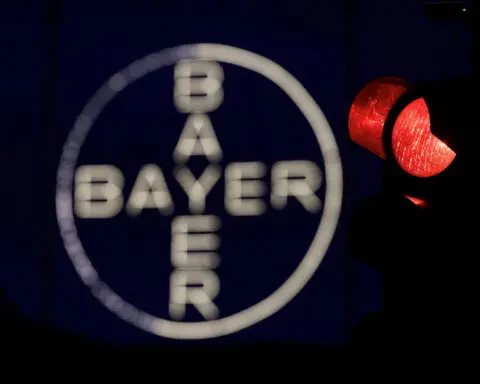 Bayer's shares sink to 20-year low on 2025 earnings fall forecast