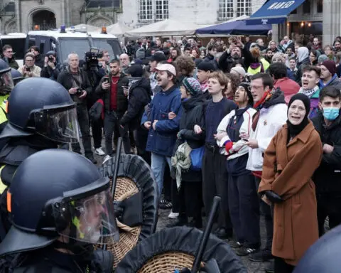 Dutch police detain 6 people defying Amsterdam protest ban