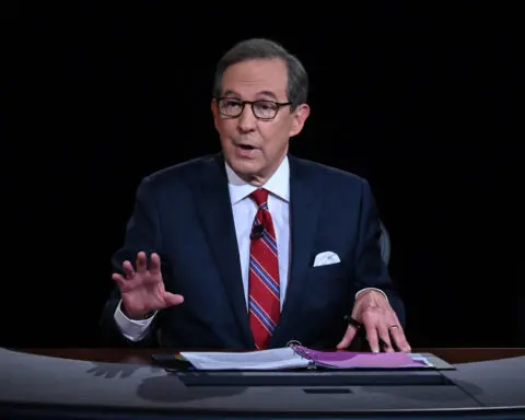 Chris Wallace is leaving CNN. He says he wants to see what the new media environment has to offer