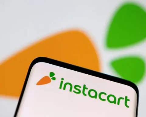 Instacart forecasts weak fourth-quarter on tepid consumer spend