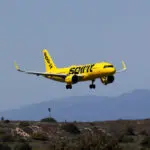 Spirit Airlines shares plunge on bankruptcy speculation