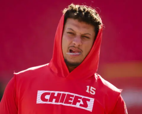 Homes of Chiefs' quarterback Mahomes and tight end Kelce were broken into last month