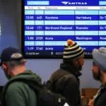 Amtrak temporarily halts all trains between New York and Washington over power issues