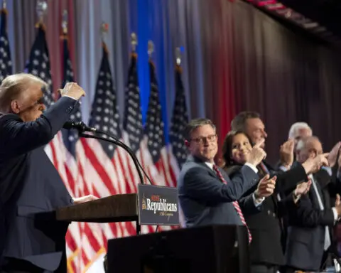 Donald Trump's return to Washington in 10 photos