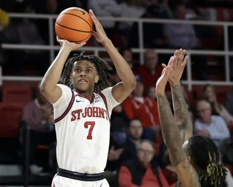 Back in Top 25 spotlight, No. 22 St. John's puts away Wagner to set up Pitino father-son showdown