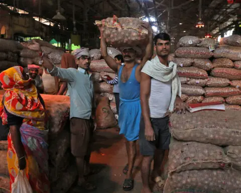 India's Oct wholesale inflation accelerates to four-month high