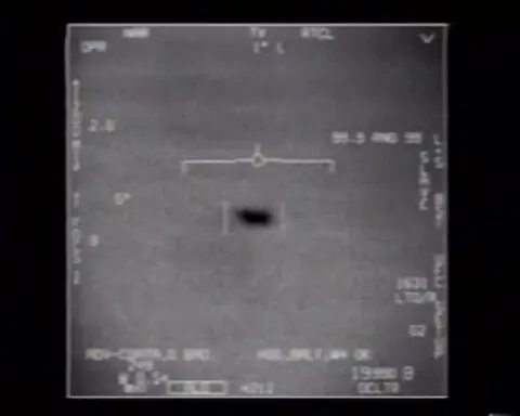 Pentagon received hundreds of reports of new UFO sightings