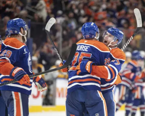 Connor McDavid scores to become the 4th-fastest NHL player to reach 1,000 points