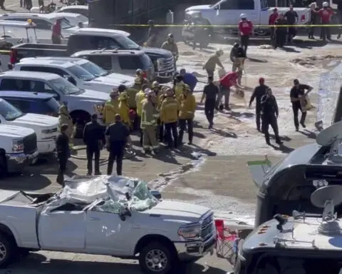 3 hurt when small plane crashes near Southern California dragstrip hosting racing event