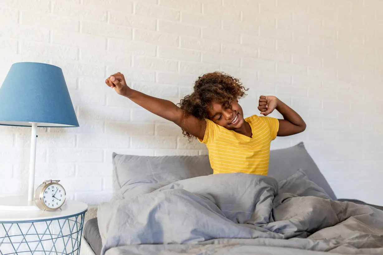 Why do I feel better when I wake myself up instead of relying on an alarm? A neurologist explains the science of a restful night’s sleep