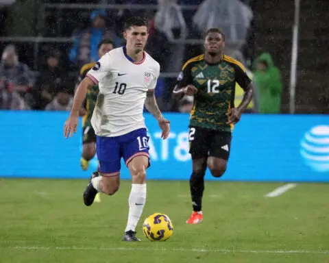 Pulisic scores twice, US beats Jamaica 4-2 for 5-2 aggregate win in CONCACAF Nations League QF