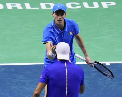 Jannik Sinner leads Italy back to the Davis Cup semifinals and a rematch against Australia