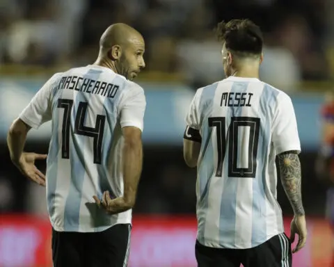 Lionel Messi's former teammate Javier Mascherano close to becoming Inter Miami coach, AP source says