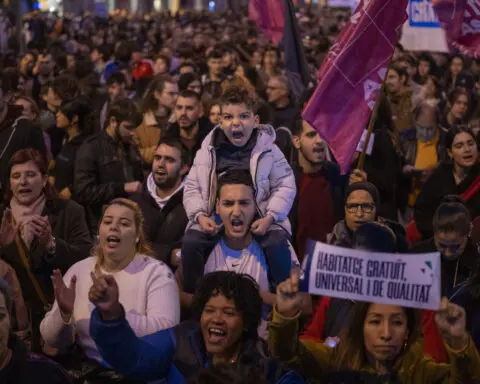 Tens of thousands of Spaniards protest housing crunch and high rents in Barcelona