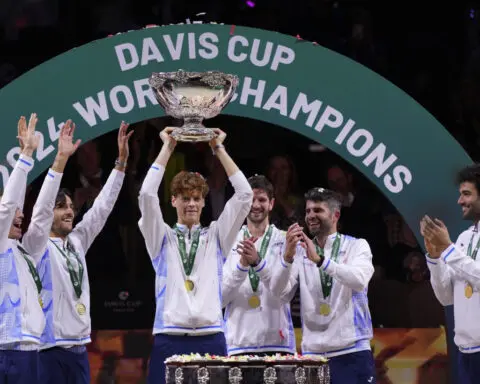 Jannik Sinner leads Italy past the Netherlands for its second consecutive Davis Cup title