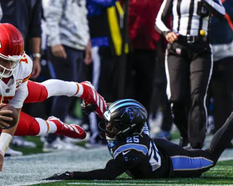 Patrick Mahomes and Chiefs win at the buzzer again, topping Panthers 30-27 on Shrader's field goal