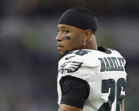 Saquon Barkley sets Eagles franchise record with 255 yards rushing, 2 TDs in a 37-20 win over Rams