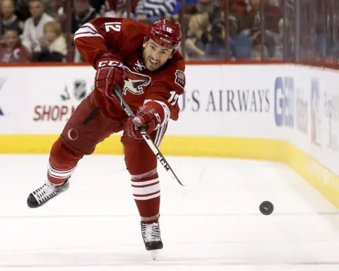 Former NHL player Paul Bissonnette attacked during altercation at Scottsdale steakhouse