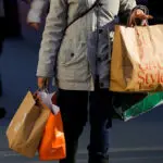 US consumer confidence rises further in November