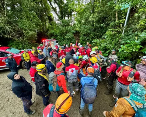 Plane crash outside of Costa Rica capital kills 5